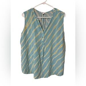 Grand and Greene Sleeveless Top Womens Large Blue 1/4 Button Career Casual Comfy